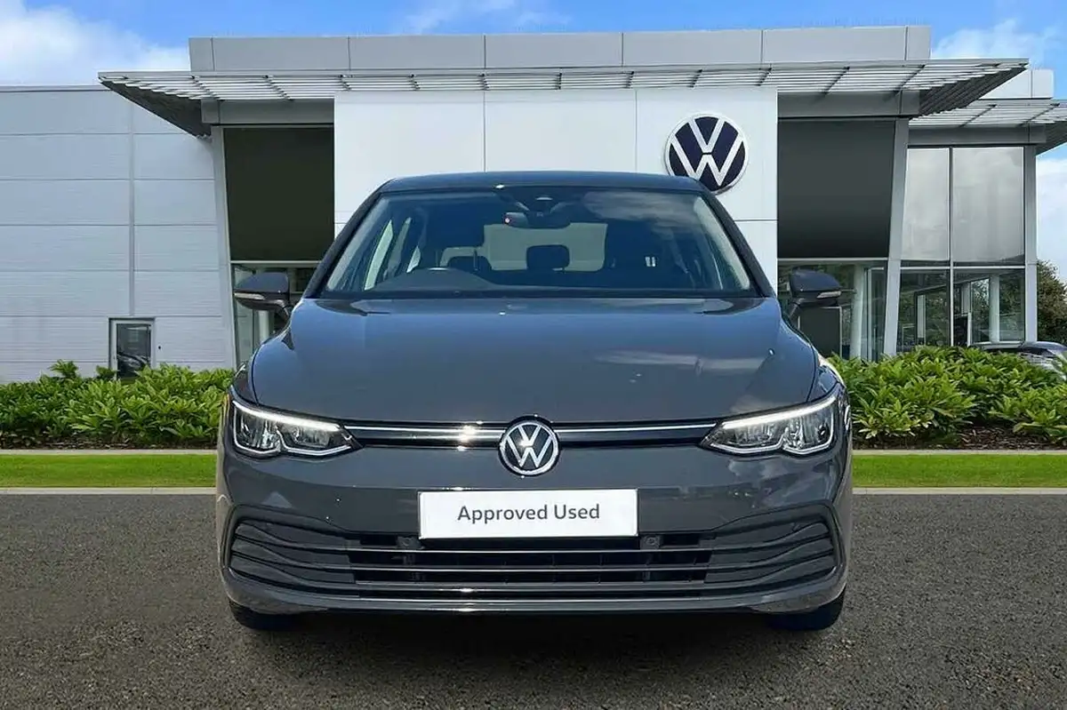 2020-volkswagen-golf-15-tsi-life-130ps-hatchback-big-6
