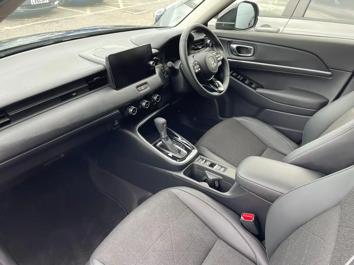 2024-honda-hr-v-15-i-mmd-advance-big-76