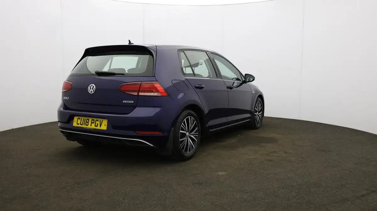 2018-volkswagen-golf-15-tsi-se-130ps-ss-hatchback-5d-big-62
