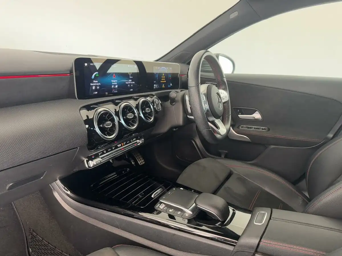 2020-mercedes-benz-a-class-13-a180-amg-line-executive-hatchback-5d-7g-dct-big-8