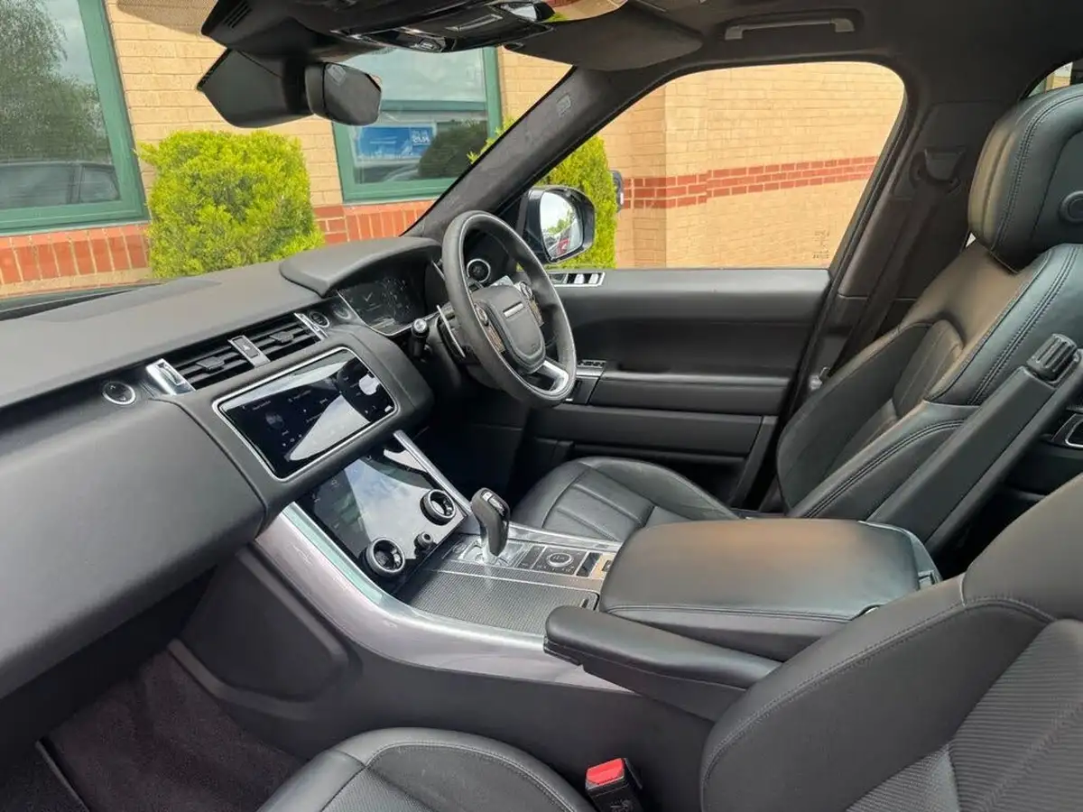 2021-land-rover-range-rover-sport-30-p400-hst-big-23