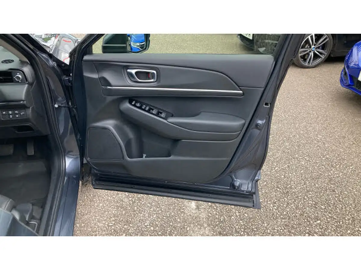 2022-honda-hr-v-15-i-mmd-advance-big-26