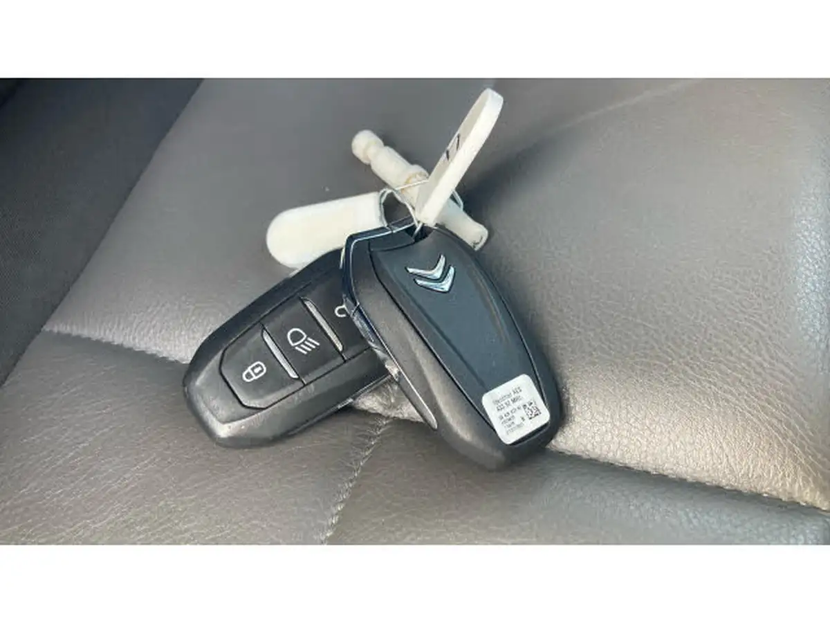 2021-citroen-c5-aircross-12-puretech-shine-eat8-big-19
