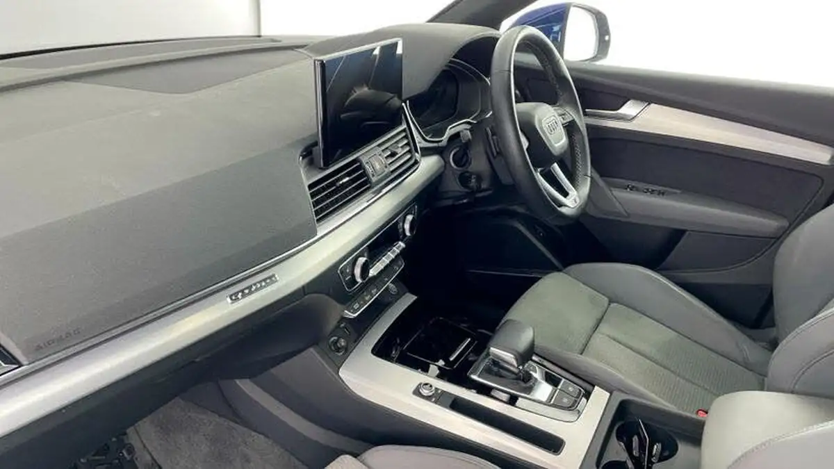 2023-audi-q5-20-45-tfsi-s-line-station-wagon-big-1