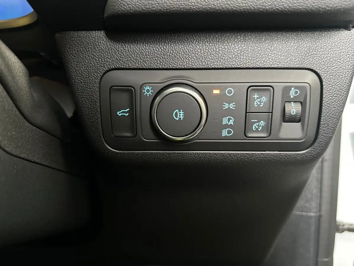 2024-ford-kuga-25t-st-line-180ps-fhev-big-22