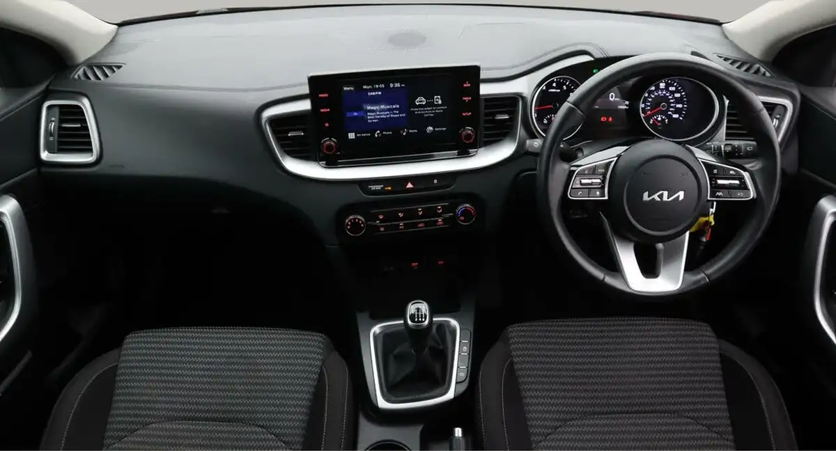 2023-kia-ceed-15-t-gdi-2-158bhp-sportswagon-big-13
