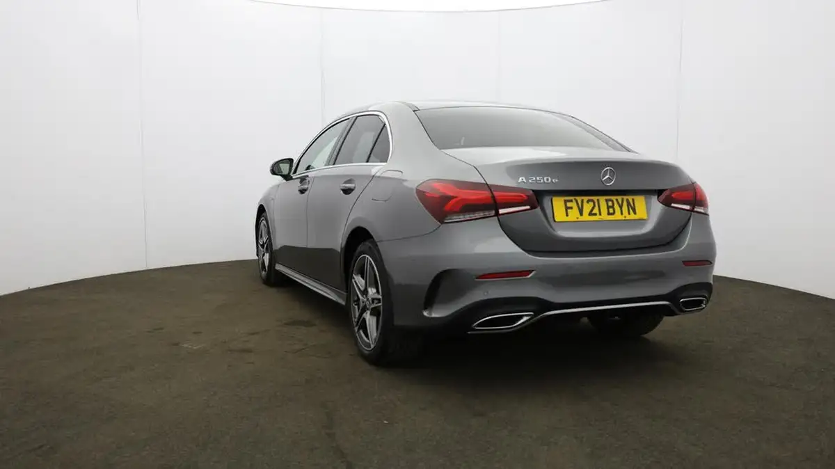 2021-mercedes-benz-a-class-13-a250e-amg-line-executive-saloon-4d-big-33