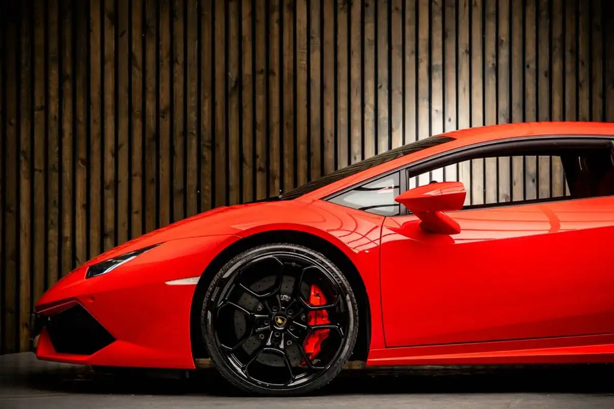 2016-lamborghini-huracan-52-lp-610-4-4wd-coupe-big-8