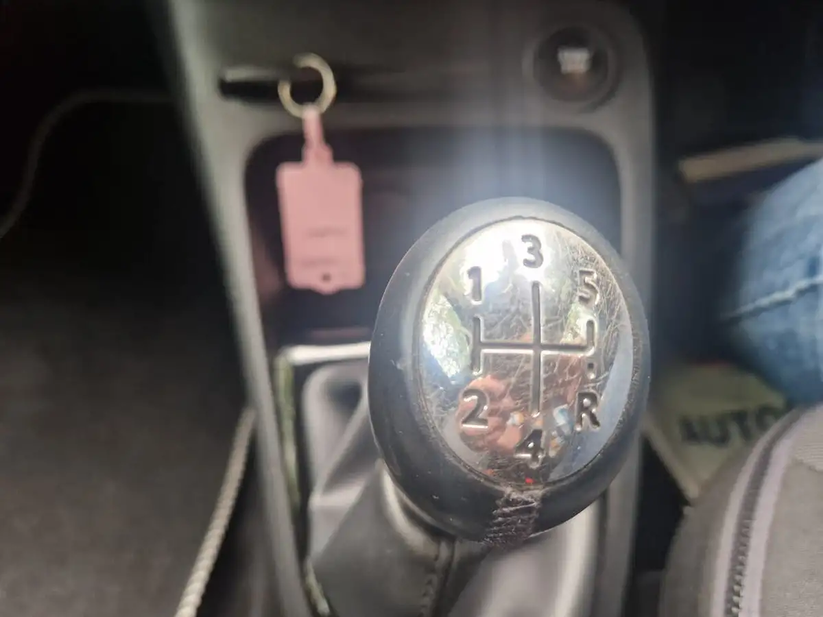2016-renault-captur-09-dynamique-nav-big-40