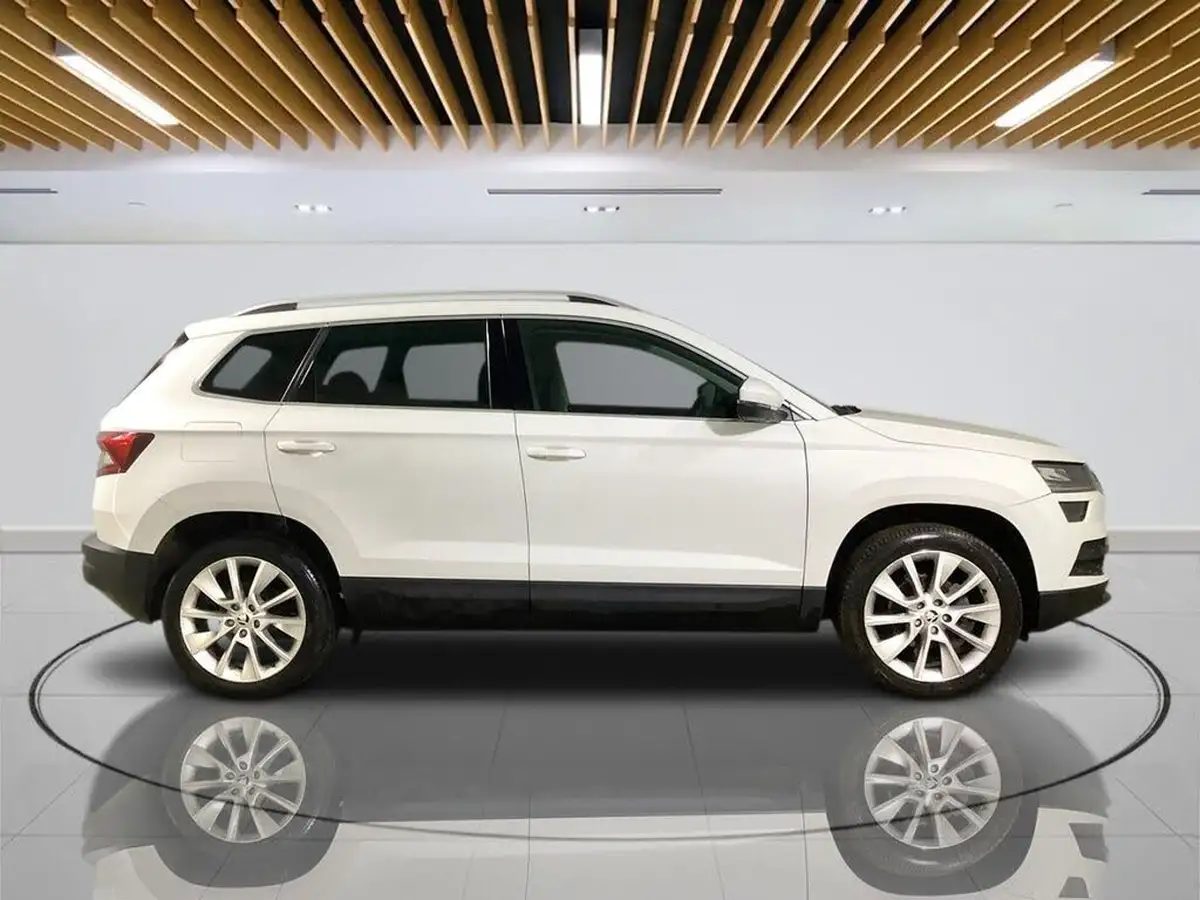 2019-skoda-karoq-15-tsi-se-l-big-9