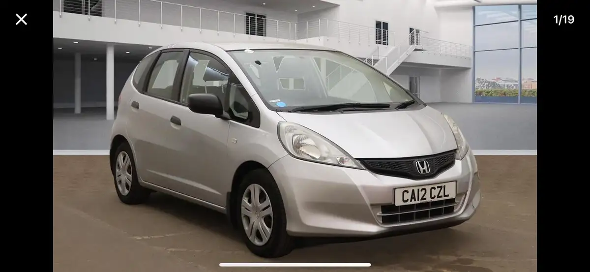 2012-honda-jazz-big-9
