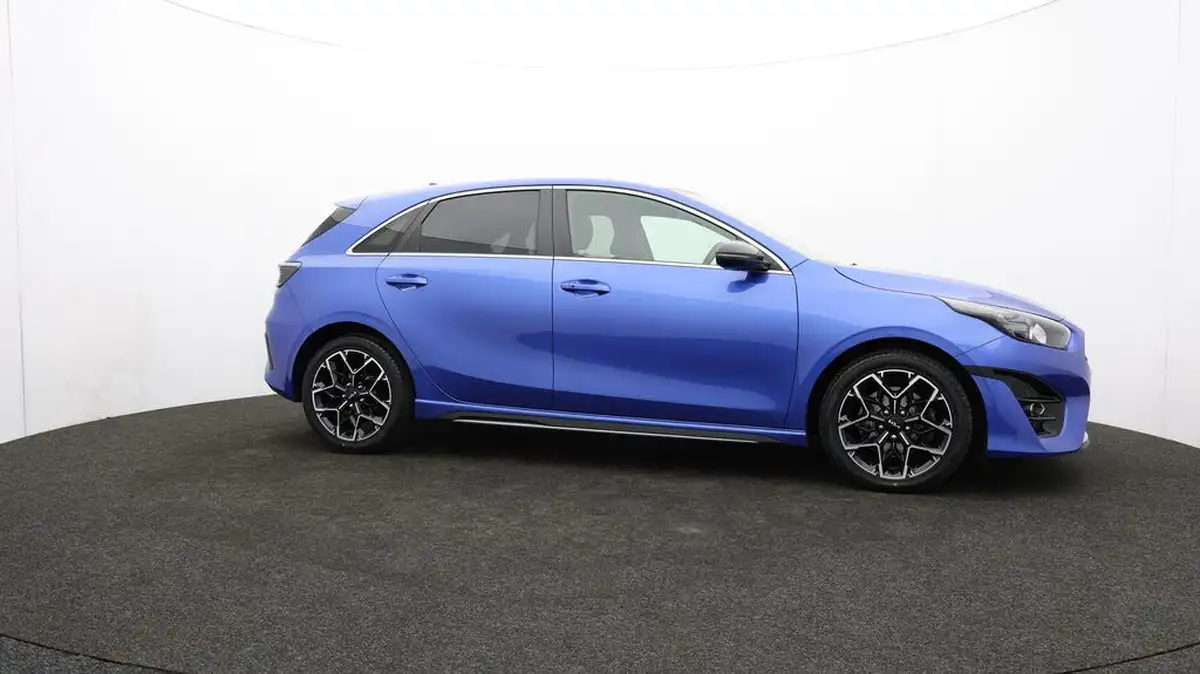 2022-kia-ceed-15-t-gdi-gt-line-big-45