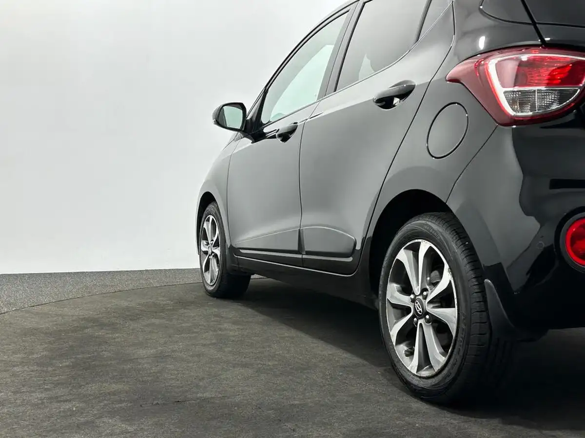 2018-hyundai-i10-12-premium-se-auto-big-46