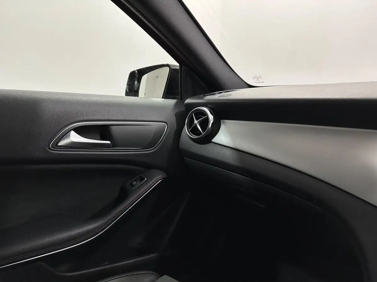 2018-mercedes-benz-gla-class-16-gla-200-amg-line-156ps-executive-7g-dct-big-25