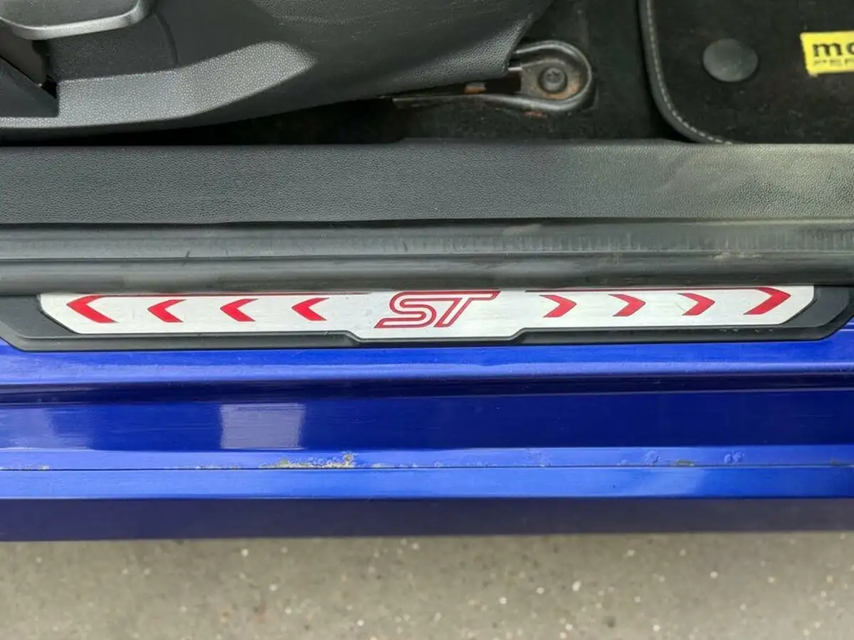 2014-ford-fiesta-16-st-3-big-22