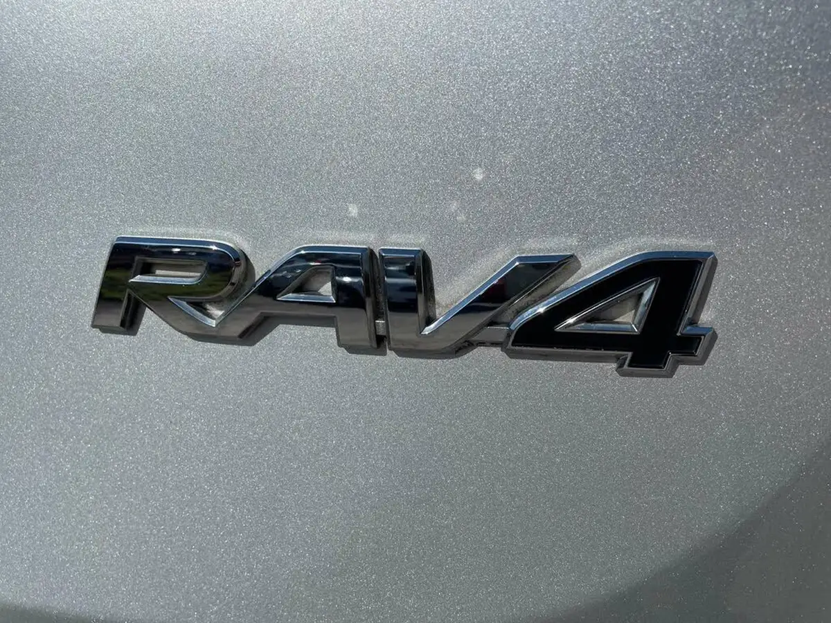 2013-toyota-rav4-20td-invincible-2wd-1990cc-big-68