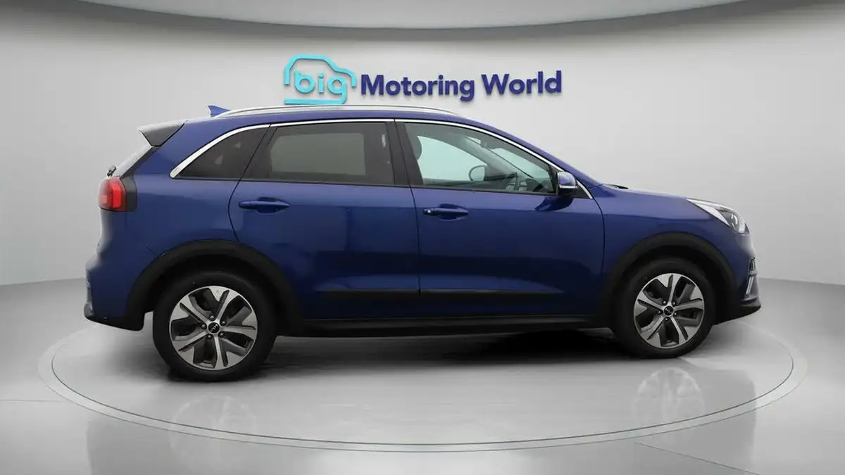 2022-kia-niro-ev-e-2-big-8