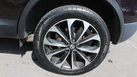 2013-nissan-qashqai-16-360-cvt-small-20