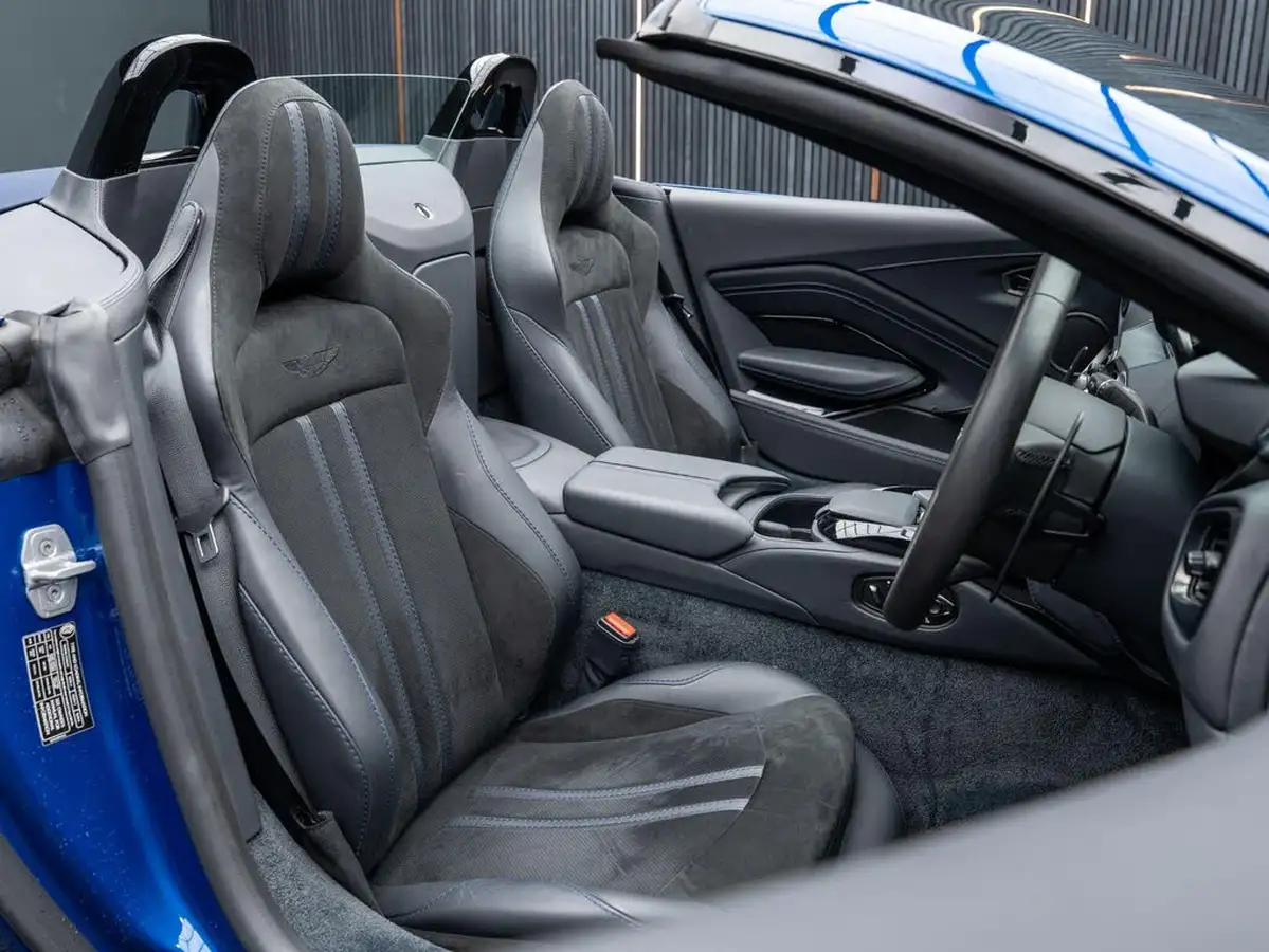 2022-aston-martin-vantage-40-v8-vantage-roadster-auto-big-1