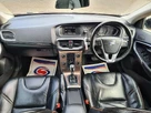 2013-volvo-v40-16td-d2-cross-country-lux-powershift-small-1