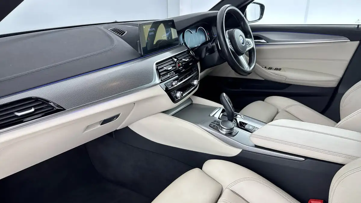 2018-bmw-5-series-20td-520d-m-sport-188bhp-xdrive-ss-saloon-4d-big-9