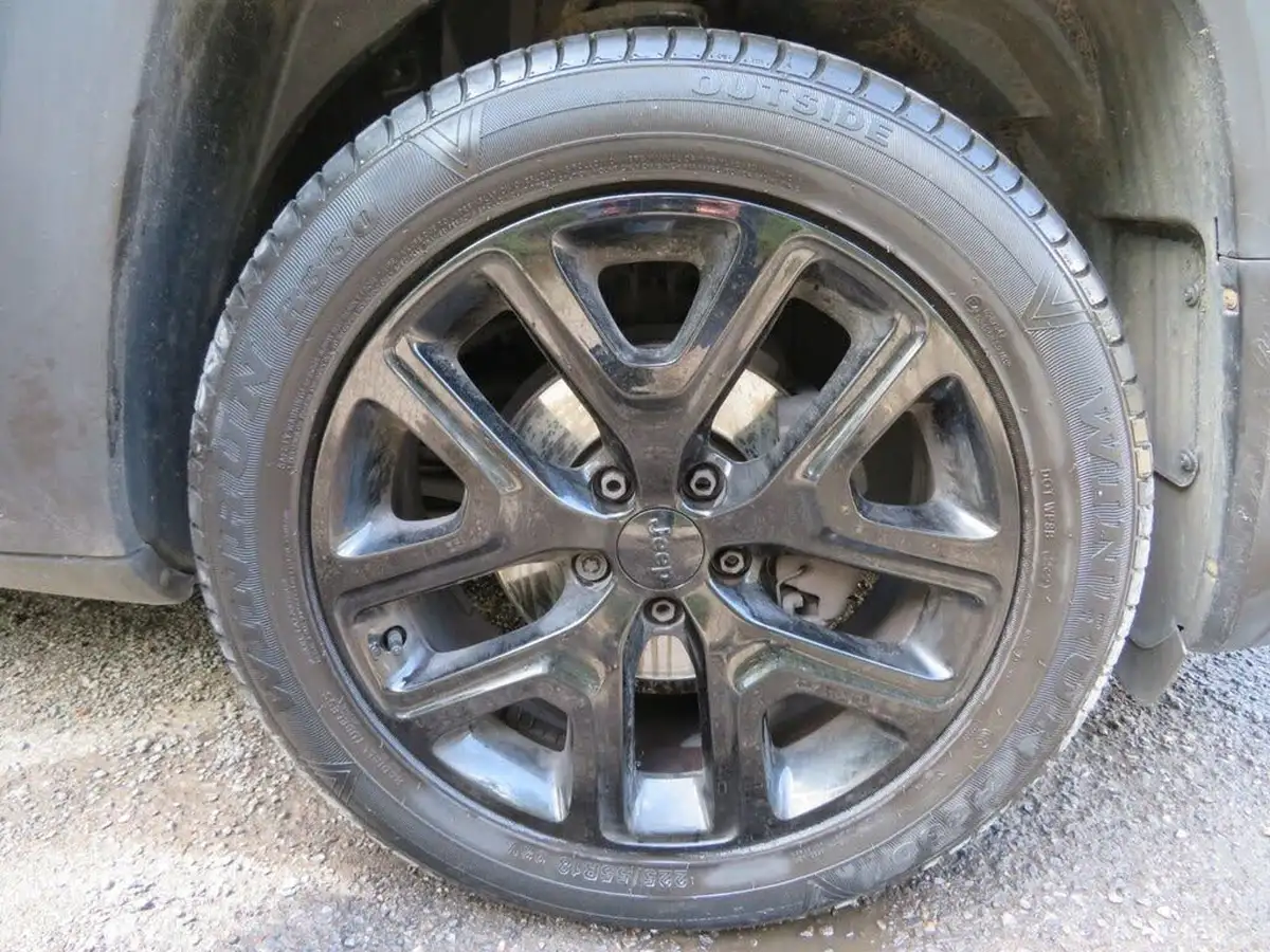 2021-jeep-renegade-10-gse-night-eagle-big-8