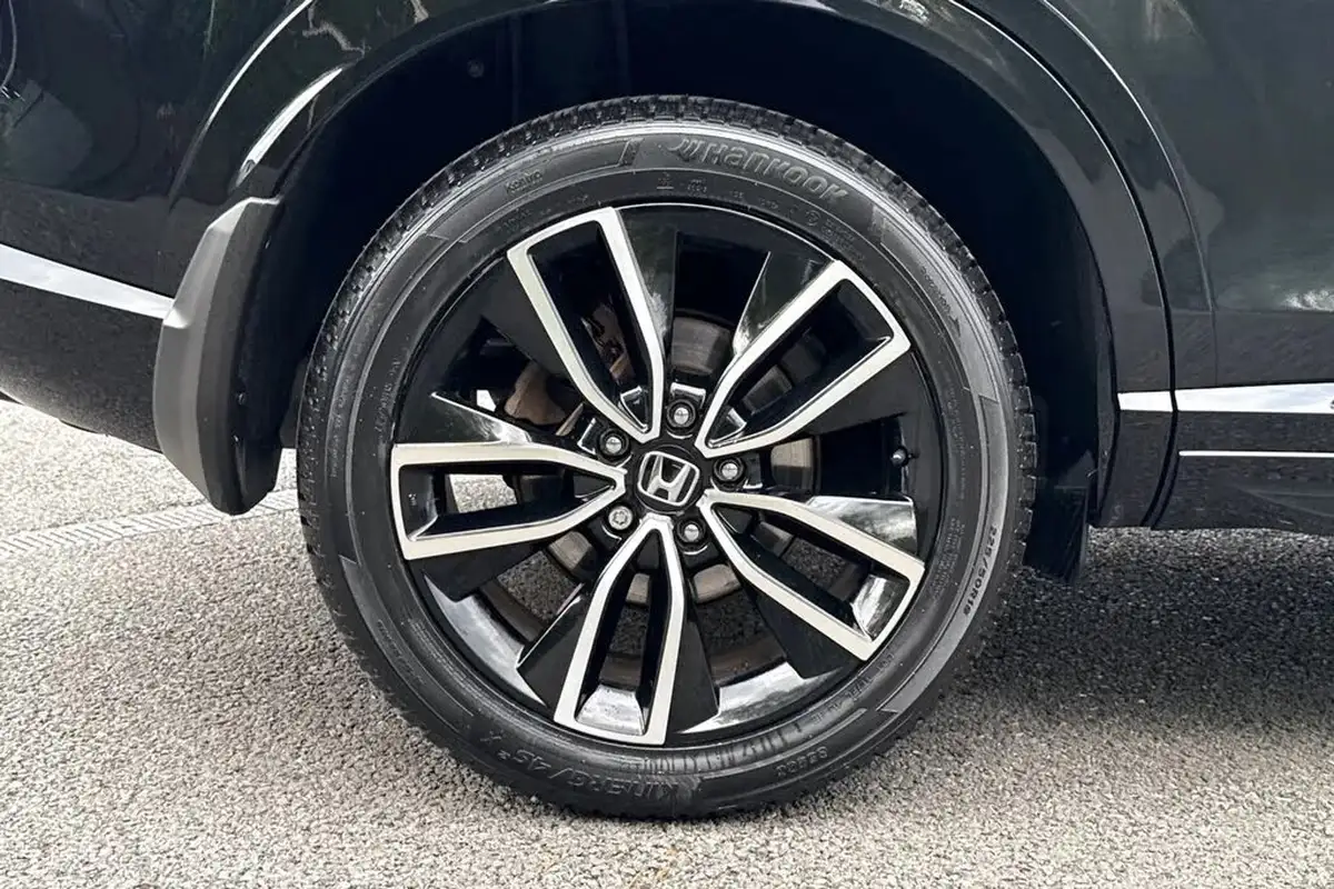 2022-honda-hr-v-15-i-mmd-advance-style-big-12