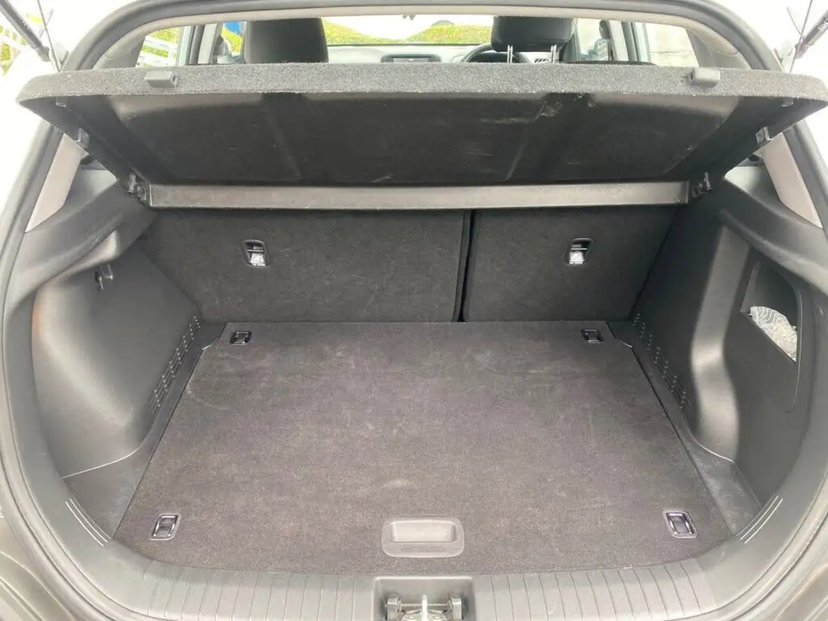 2019-hyundai-kona-10-t-gdi-se-big-36