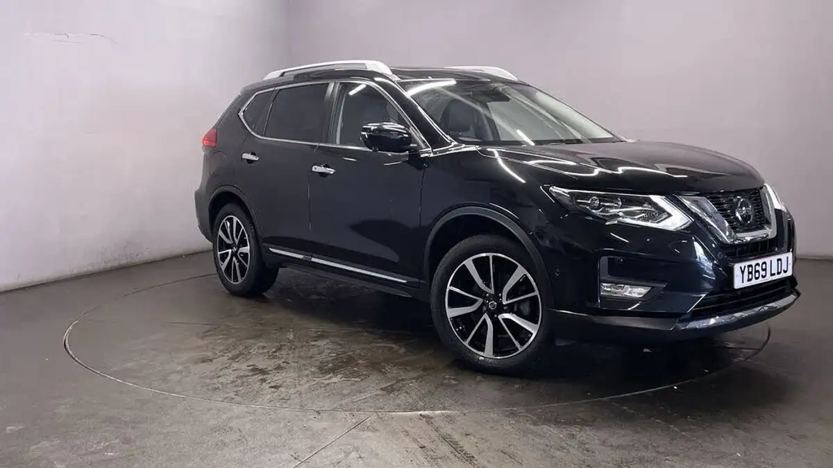 2019-nissan-x-trail-17dci-tekna-5-seat-big-0