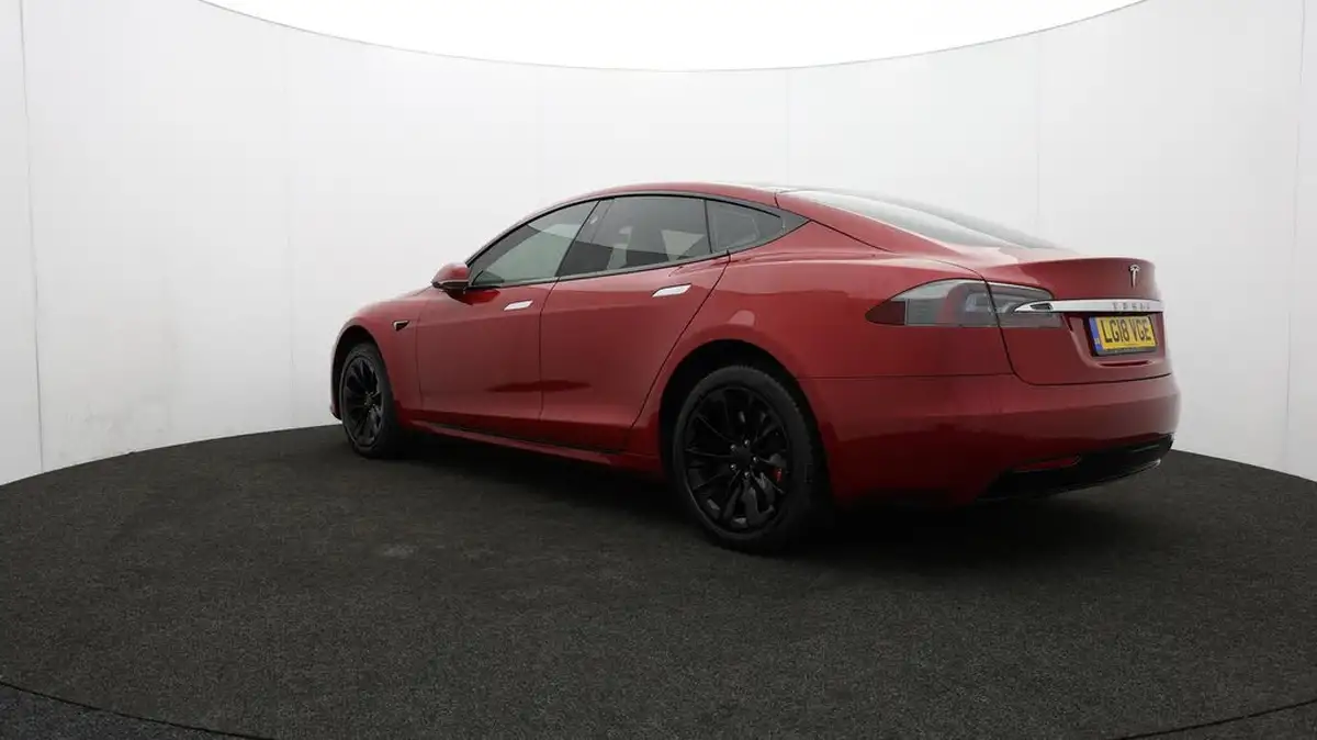 2018-tesla-model-s-e-100d-big-66