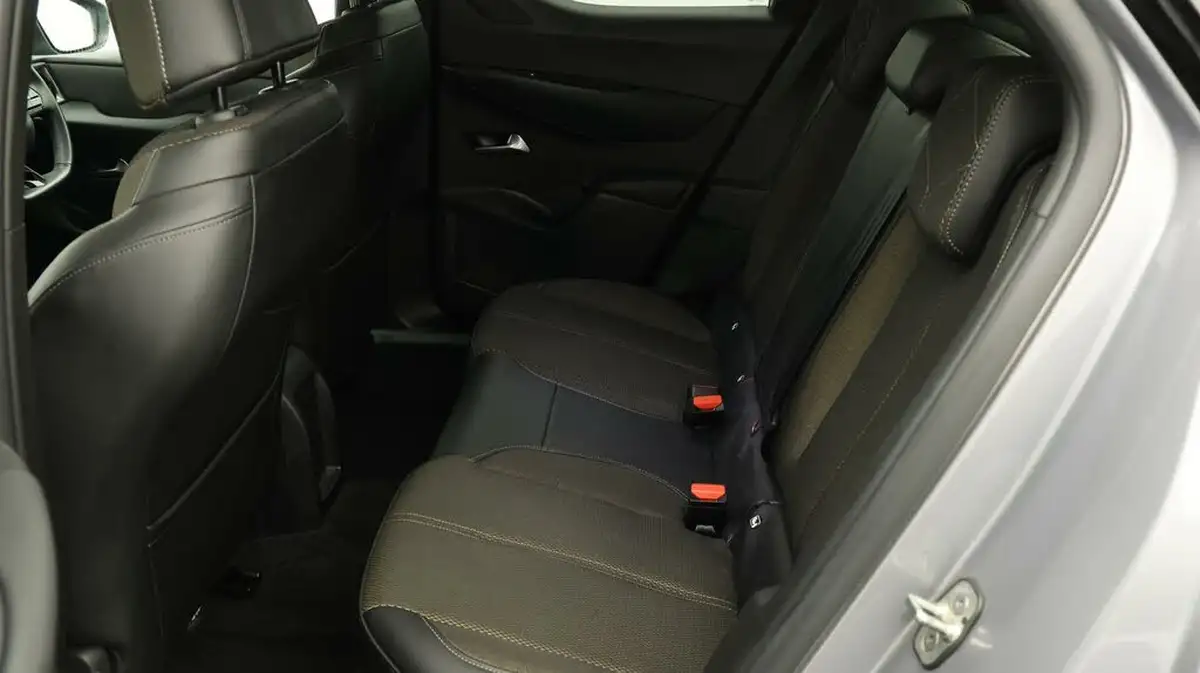 2022-ds-ds-3-crossback-e-tense-bastille-big-15