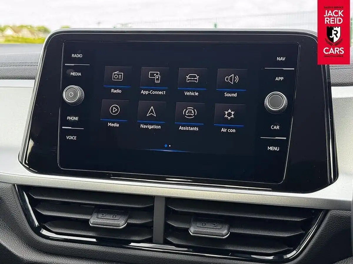 2023-volkswagen-t-roc-10-tsi-life-big-13
