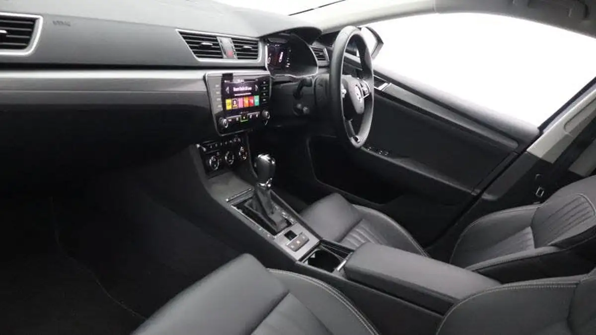 2023-skoda-superb-20-tsi-se-l-estate-big-4