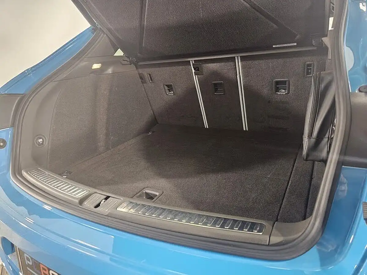 2018-porsche-macan-big-22