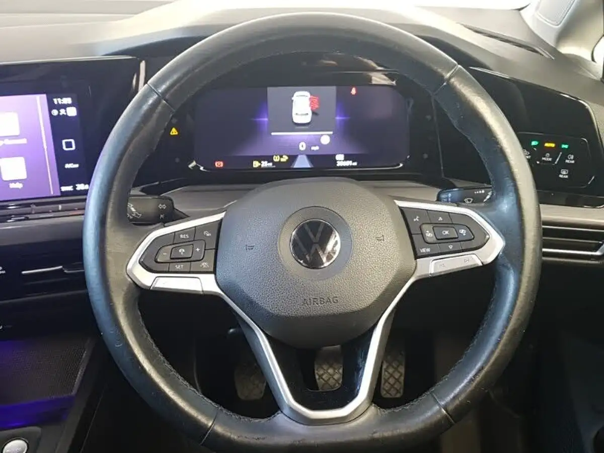 2020-volkswagen-golf-15-tsi-style-150ps-hatchback-big-9