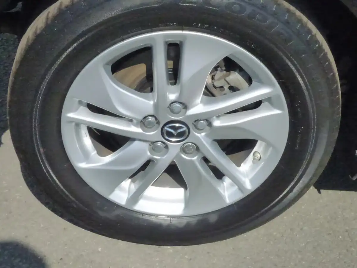 2022-mazda-mazda2-15-agile-big-5