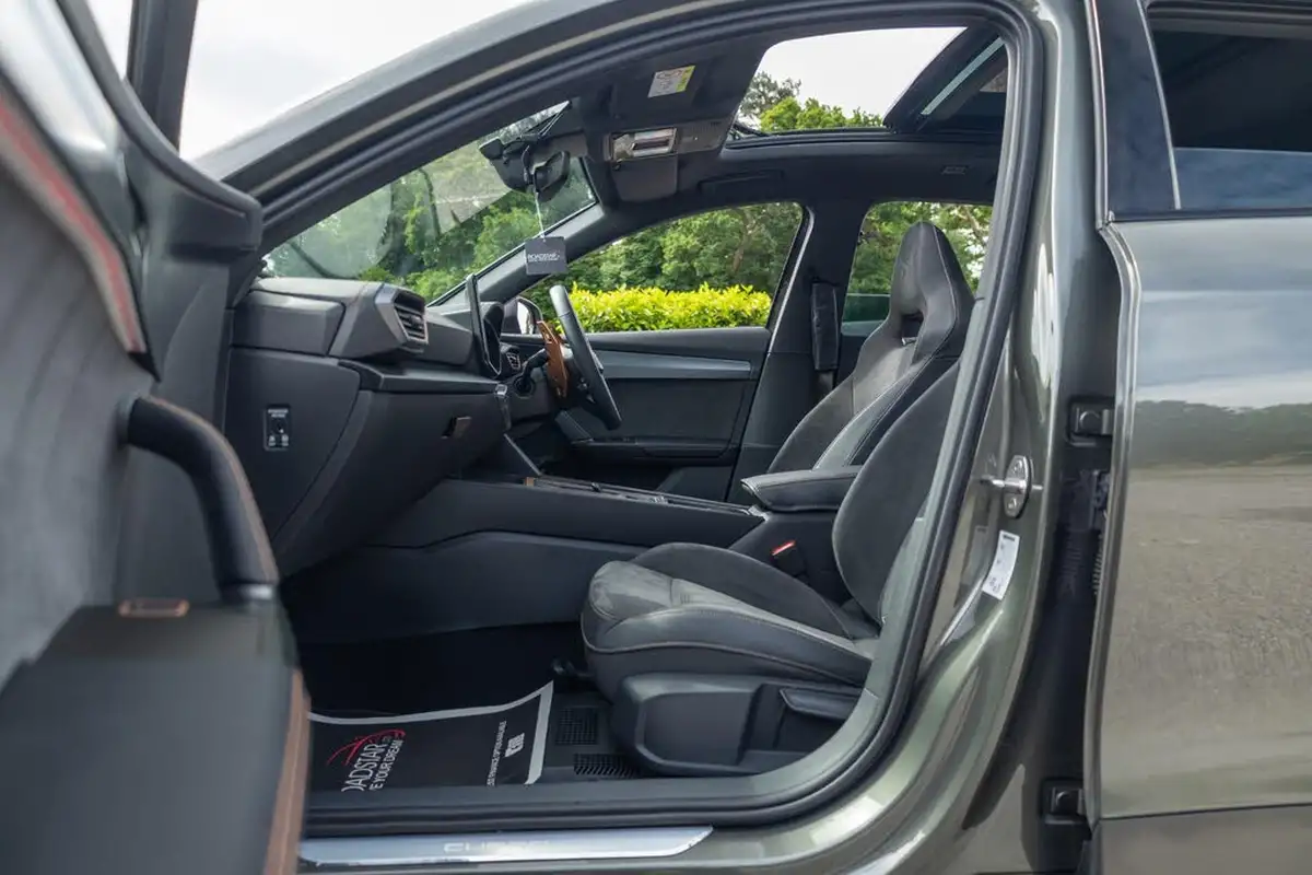 2023-cupra-formentor-20-tsi-vzn-big-43