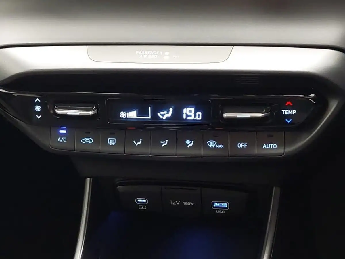 2024-hyundai-i20-10-t-gdi-premium-big-14