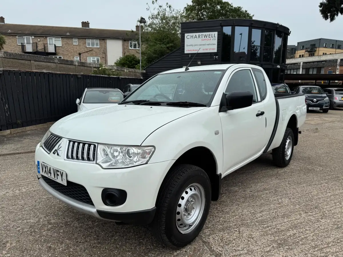 2014-mitsubishi-l200-25td-4work-club-big-4