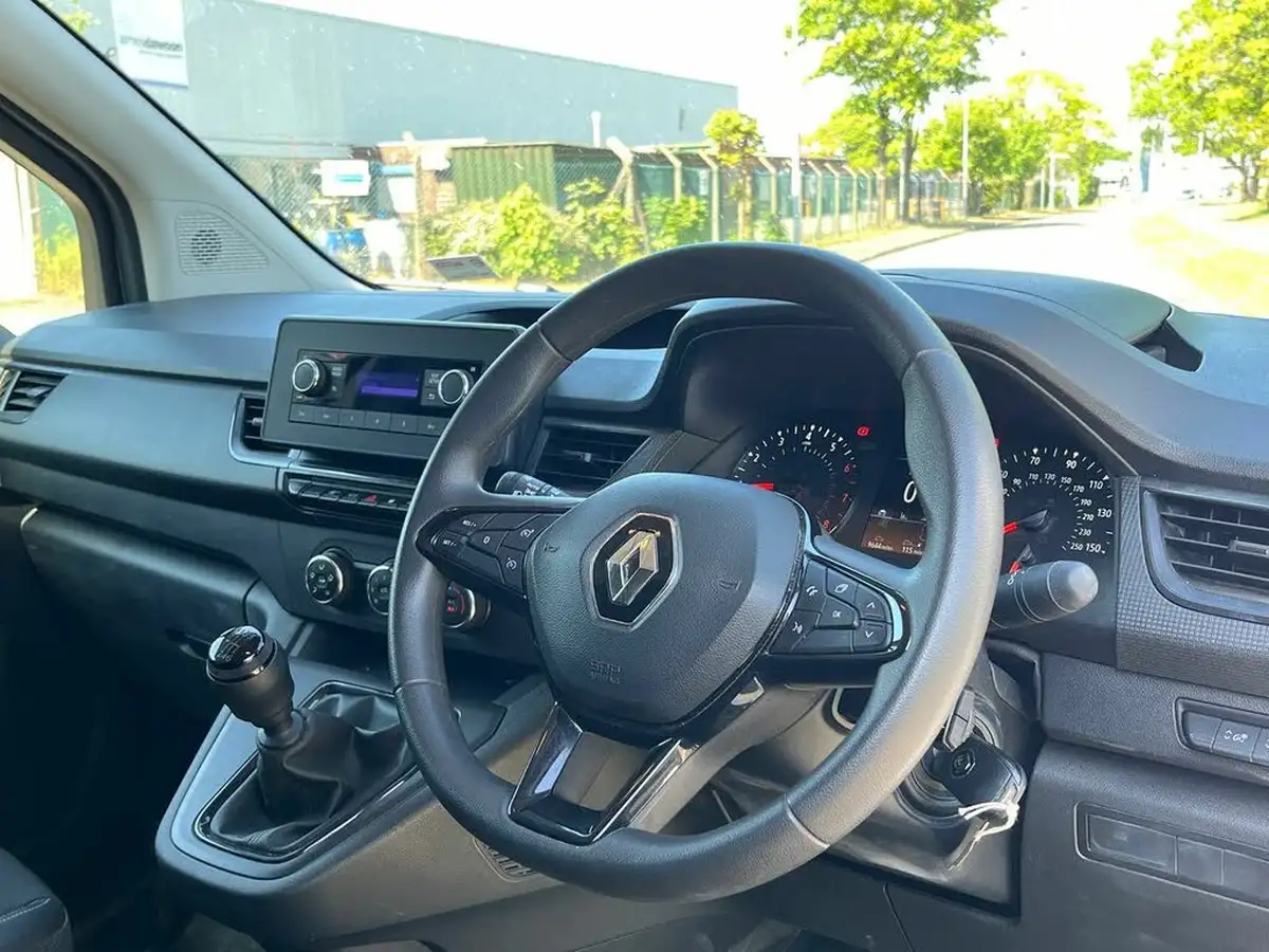 2023-renault-kangoo-13-tce-ml19-100-start-big-5