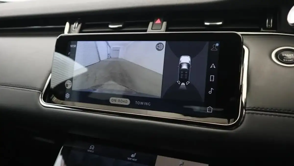 2023-land-rover-range-rover-evoque-15-p300e-r-dynamic-hse-big-12