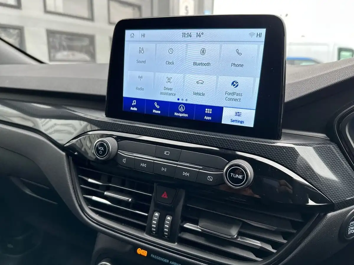 2022-ford-kuga-big-18