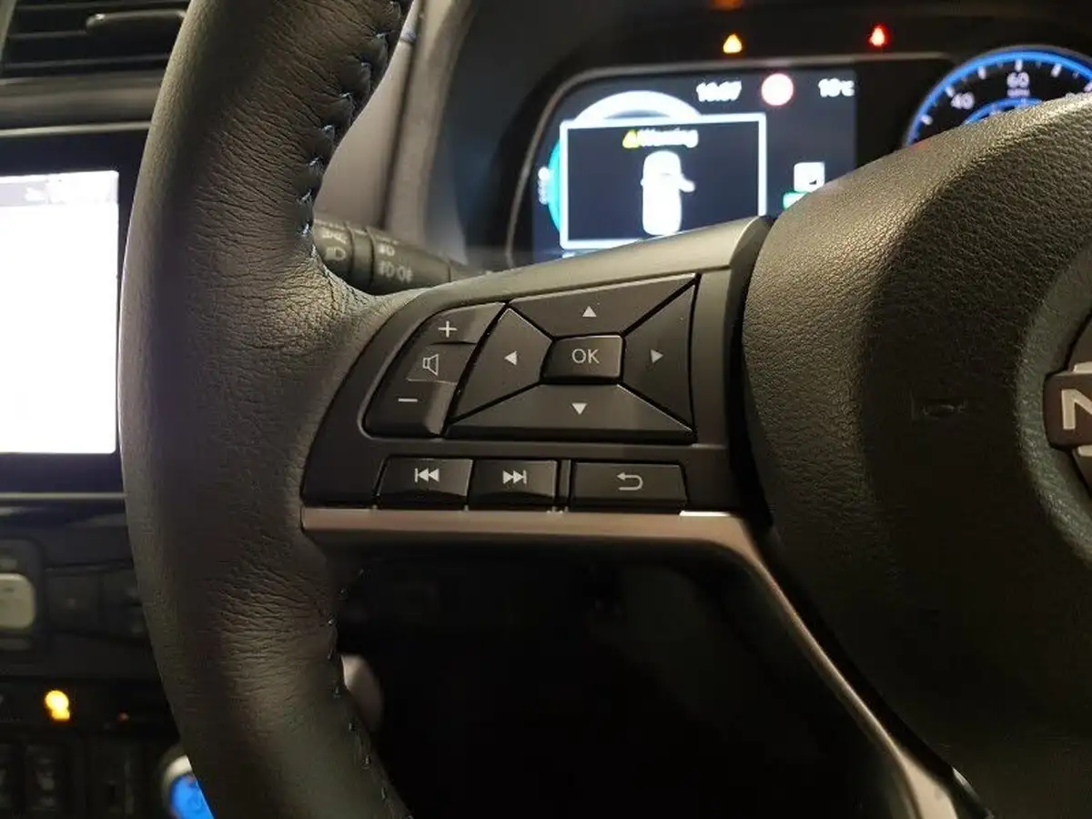2022-nissan-leaf-e-e-n-connecta-59kwh-big-13