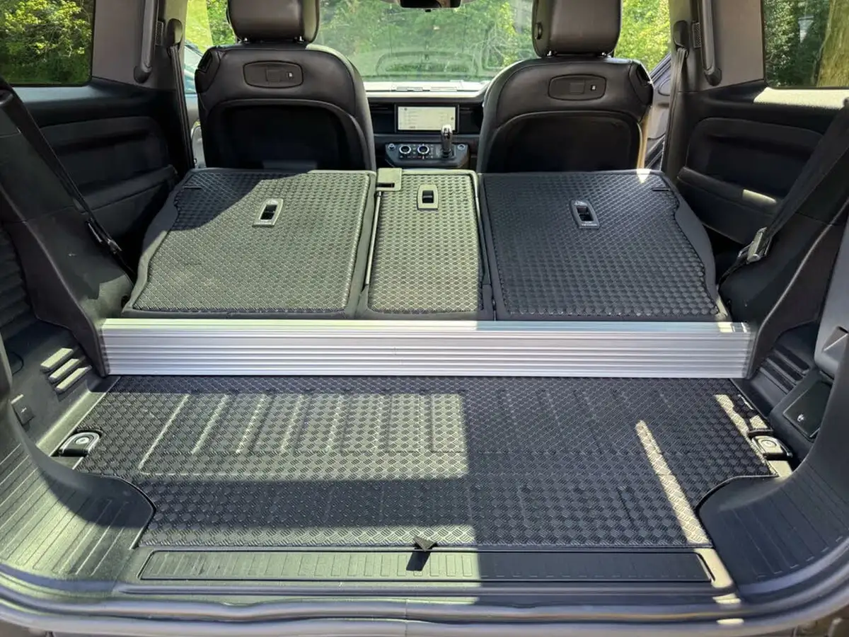 2022-land-rover-90-defender-50-p525-v8-carpathian-edition-big-55