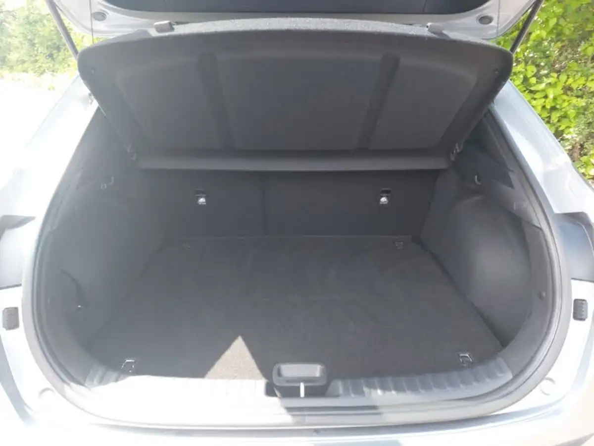 2022-kia-xceed-10-t-gdi-connect-big-7