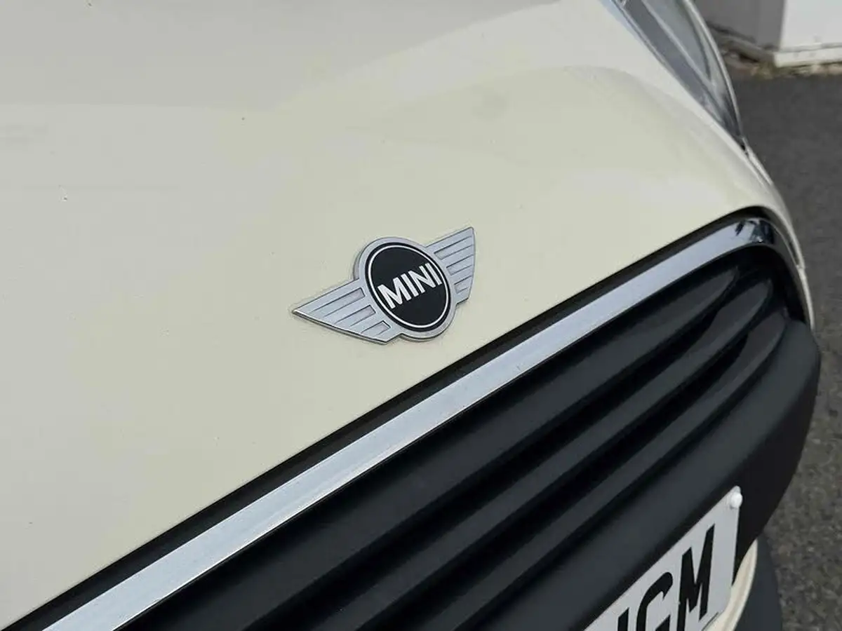 2016-mini-cooper-15td-one-d-3d-big-7