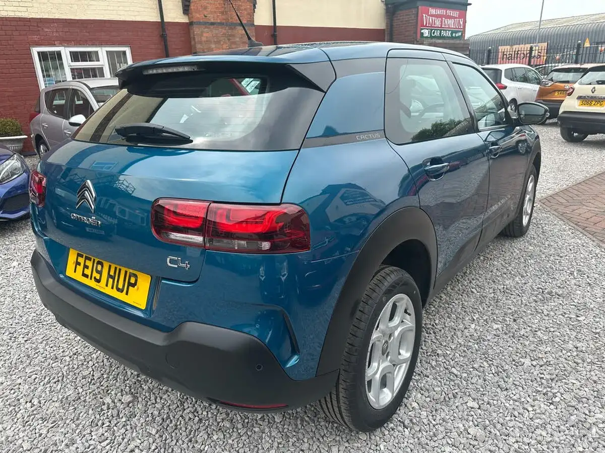 2019-citroen-c4-cactus-12-puretech-feel-110ps-big-8
