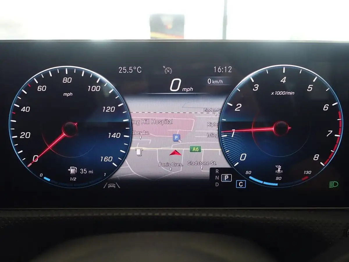 2019-mercedes-benz-a-class-20-a220-amg-line-premium-hatchback-5d-big-30