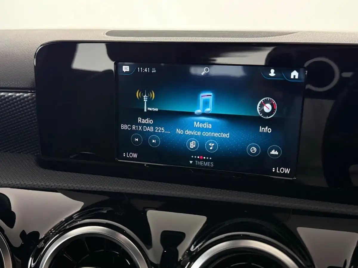 2020-mercedes-benz-a-class-13-a200-sport-hatchback-5d-7g-dct-big-32