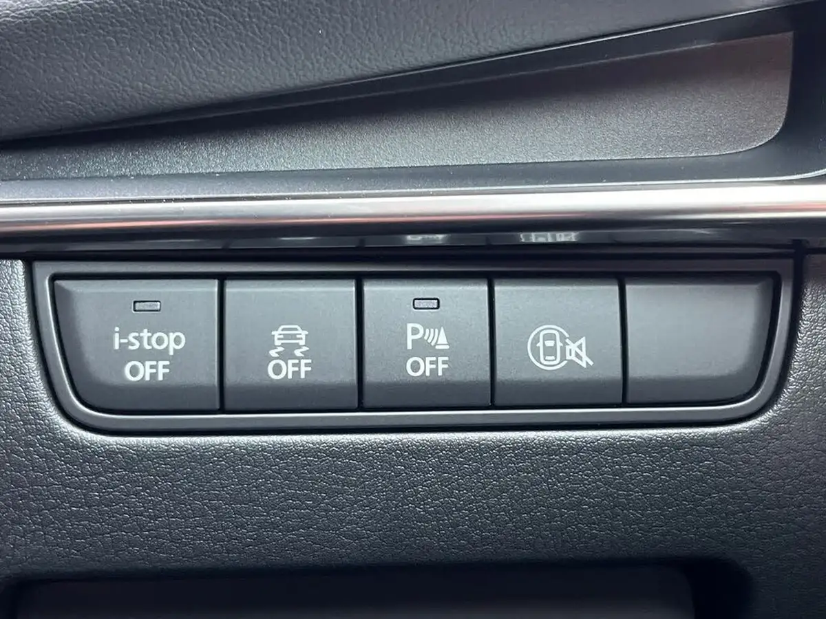 2025-mazda-mazda3-25-e-skyactiv-g-exclusive-line-big-27
